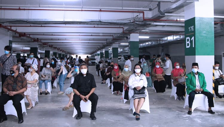 Menag RI Apreasiasi Tokoh Lintas Agama yang Ikut Vaksinasi Covid-19 di Masjid Istiqlal